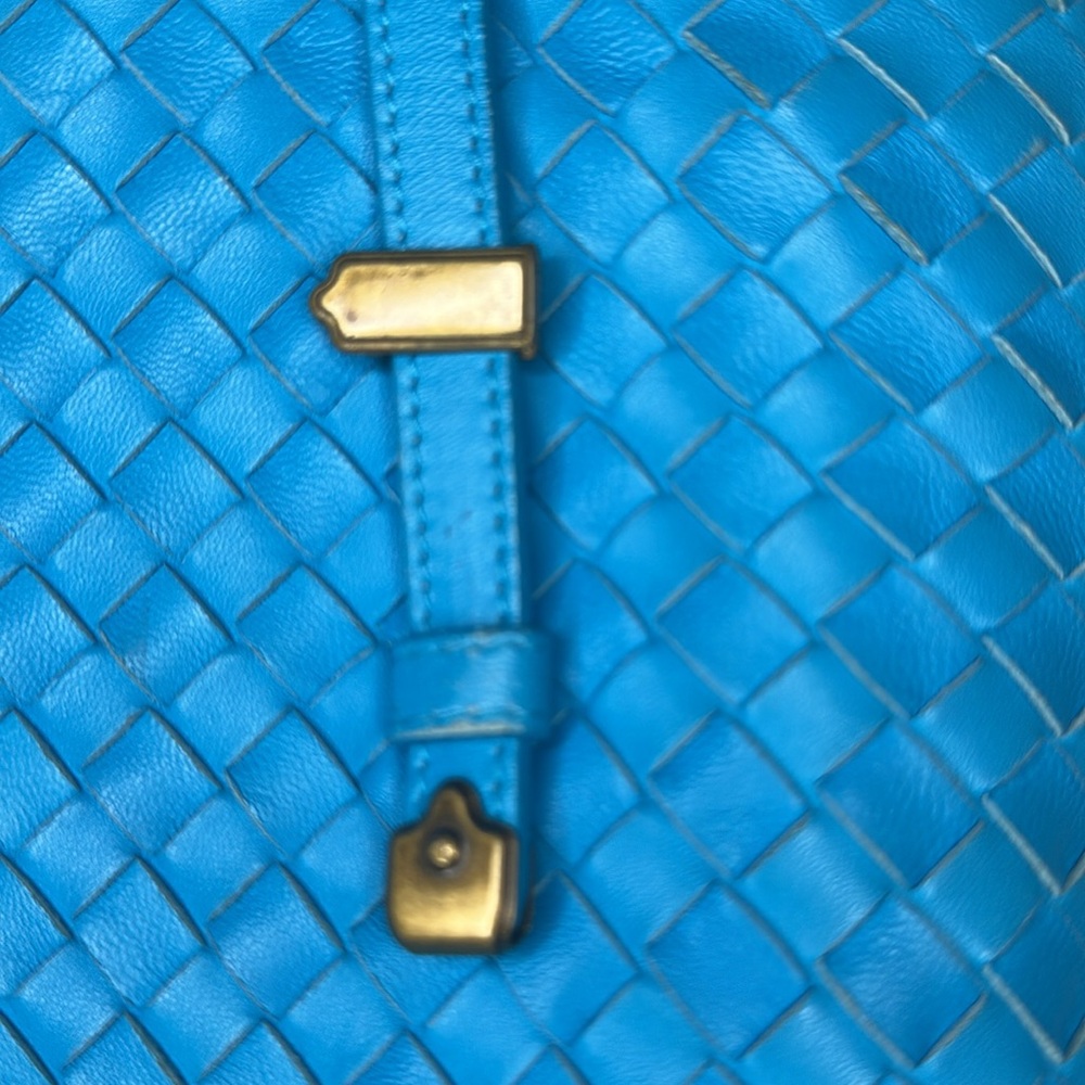 Authentic Bottega Veneta intrecciato Leather blue tote. Luxury Shoulder bag - Picture 10 of 16
